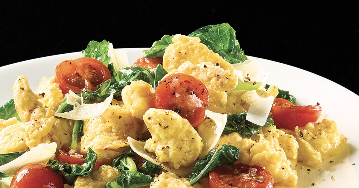 HyVee Seasons KaleandTomato Egg Scramble